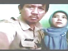 Индонезиски - bidan berjilbab
